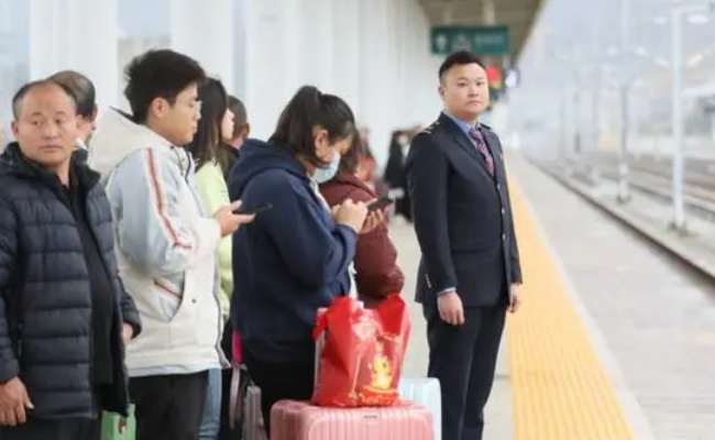 节后一票难求，延期返岗会被扣钱吗